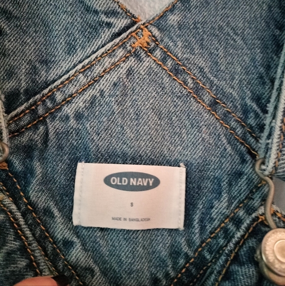 Old Navy Denim Shortails Size Small - Picture 2 of 3